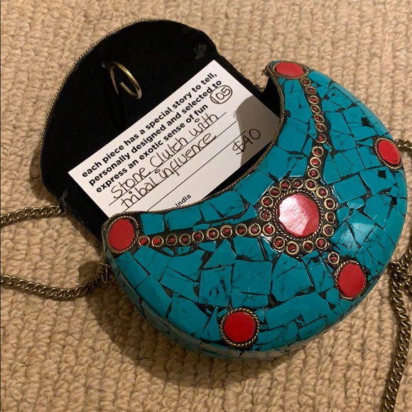 Accessories - Stone chain clutch